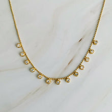 Load image into Gallery viewer, Point Your Beauty Out Necklace