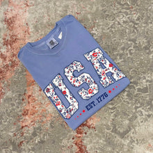 Load image into Gallery viewer, USA Floral Tee