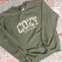 Load image into Gallery viewer, Cozy Season Sweatshirt